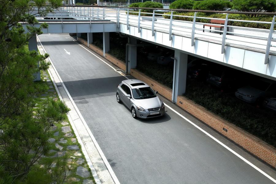  Kia pro_cee&rsquo;d 2008 года  (фото 111 из 182)